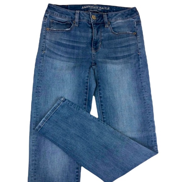 American Eagle Outfitter Super Stretch Skinny Jean 2 Short - Picture 1 of 16